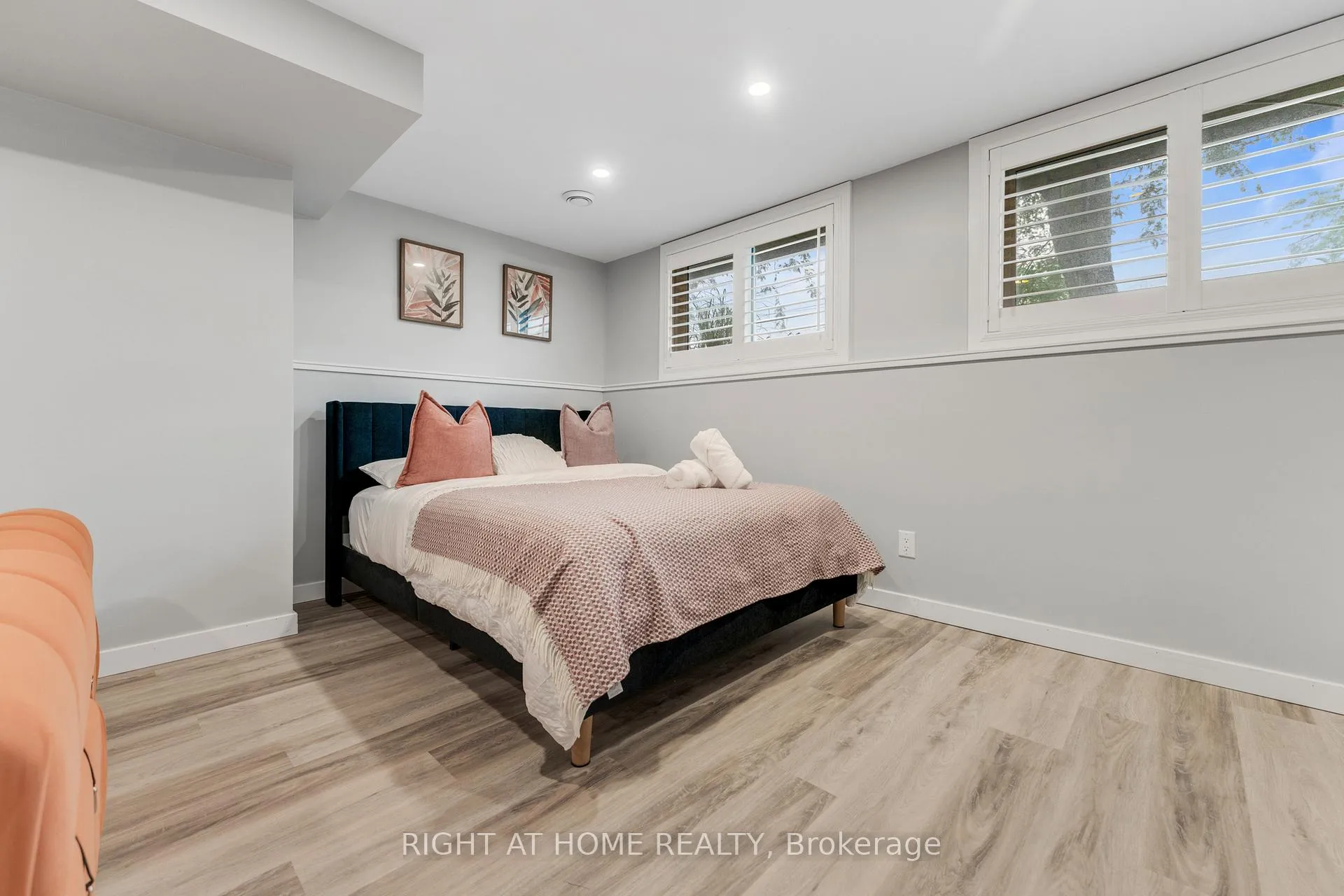 Photo 24 of 11 Nickel Street, St. Catharines, Lakeshore — HOMEH