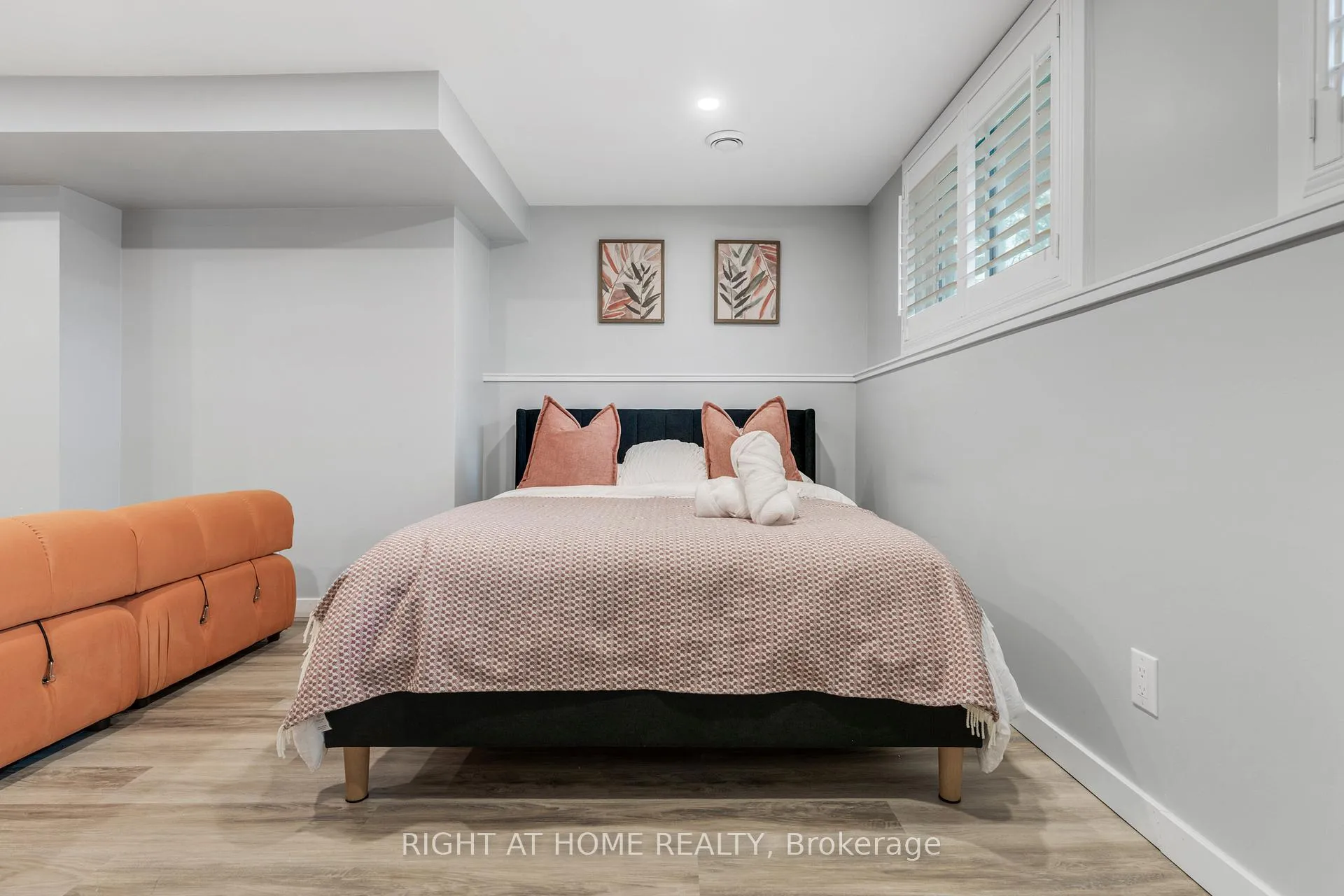 Photo 25 of 11 Nickel Street, St. Catharines, Lakeshore — HOMEH