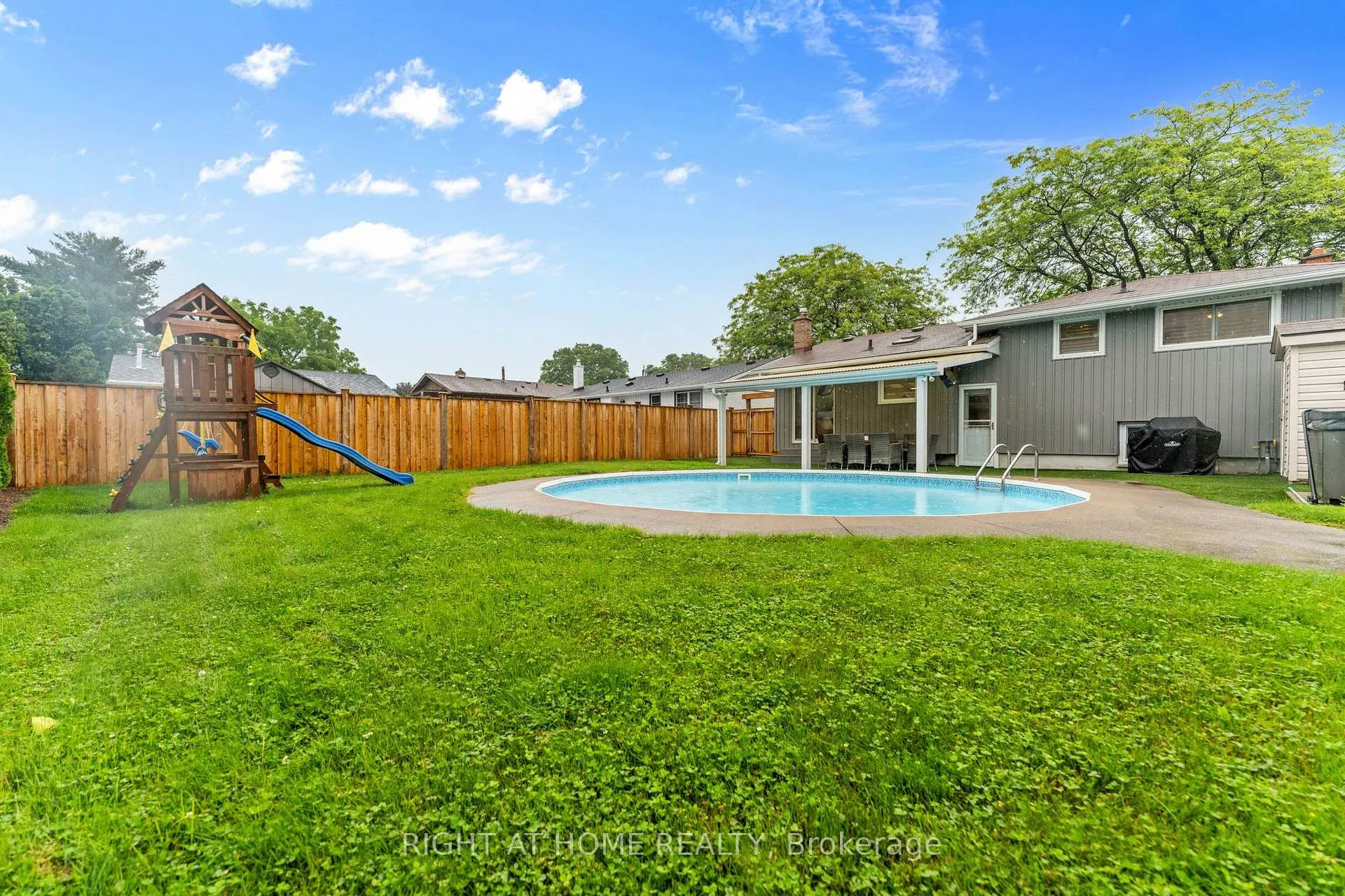Photo 37 of 11 Nickel Street, St. Catharines, Lakeshore — HOMEH