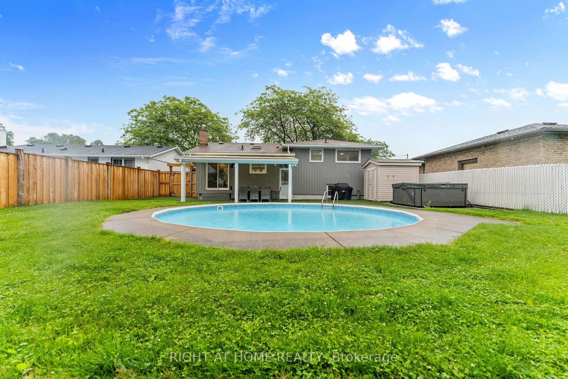 Photo 38 of 11 Nickel Street, St. Catharines, Lakeshore — HOMEH