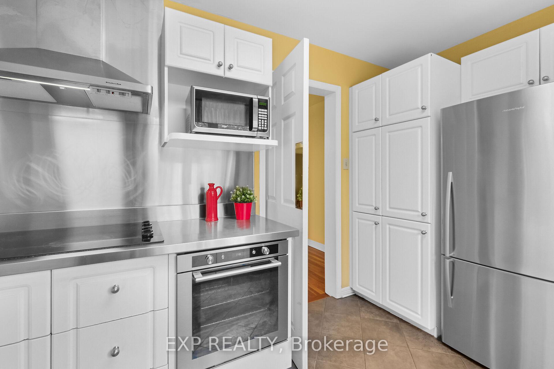 Photo 32 of 104 Dunbarton Court, Ottawa, Cardinal Glen — HOMEH