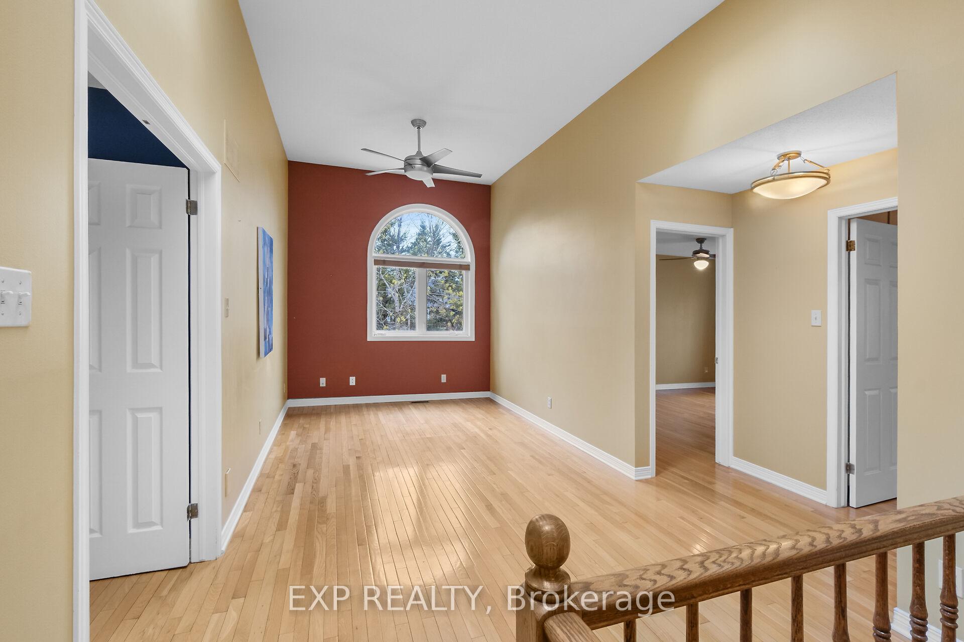 Photo 38 of 104 Dunbarton Court, Ottawa, Cardinal Glen — HOMEH