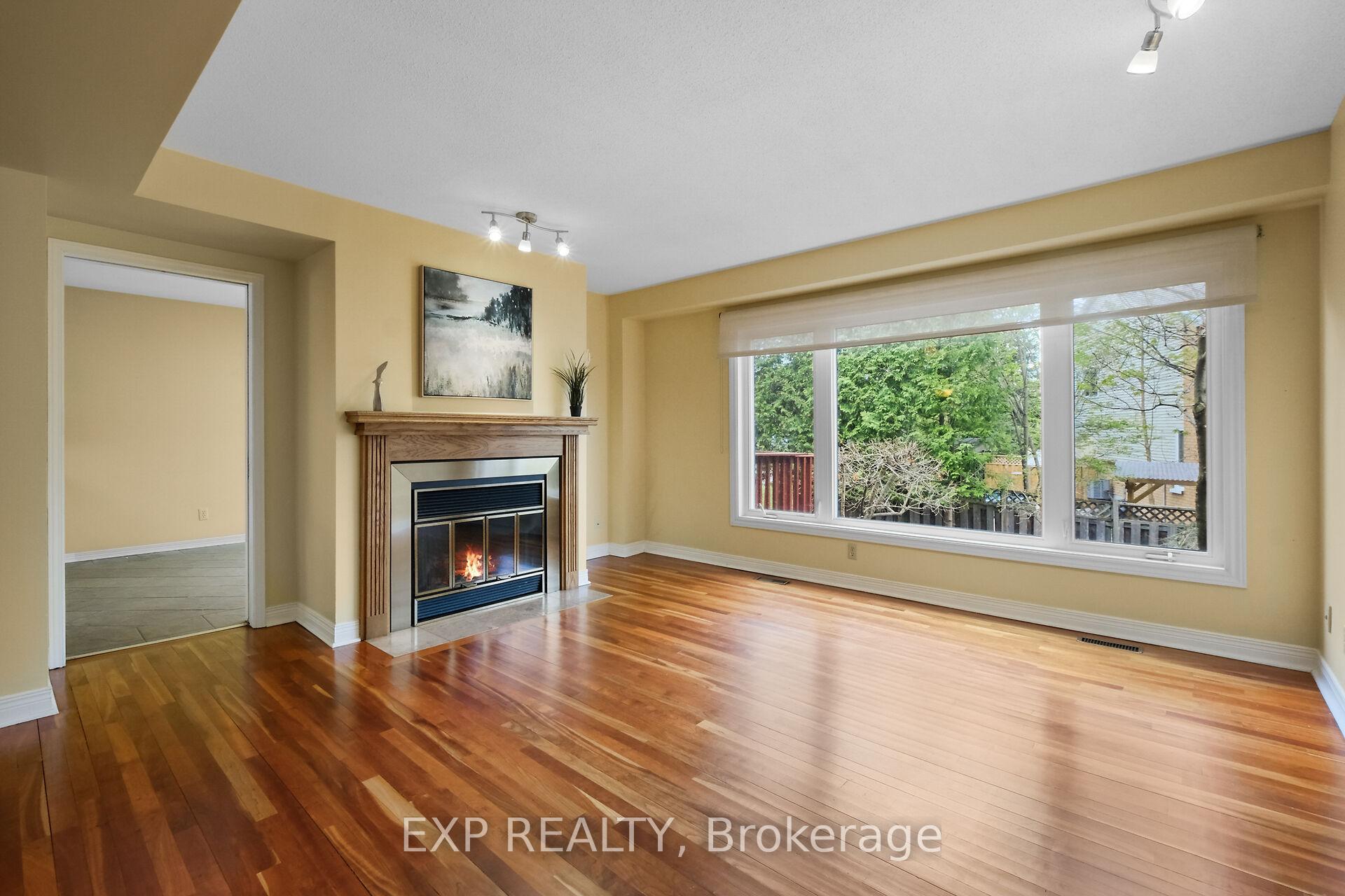Photo 9 of 104 Dunbarton Court, Ottawa, Cardinal Glen — HOMEH