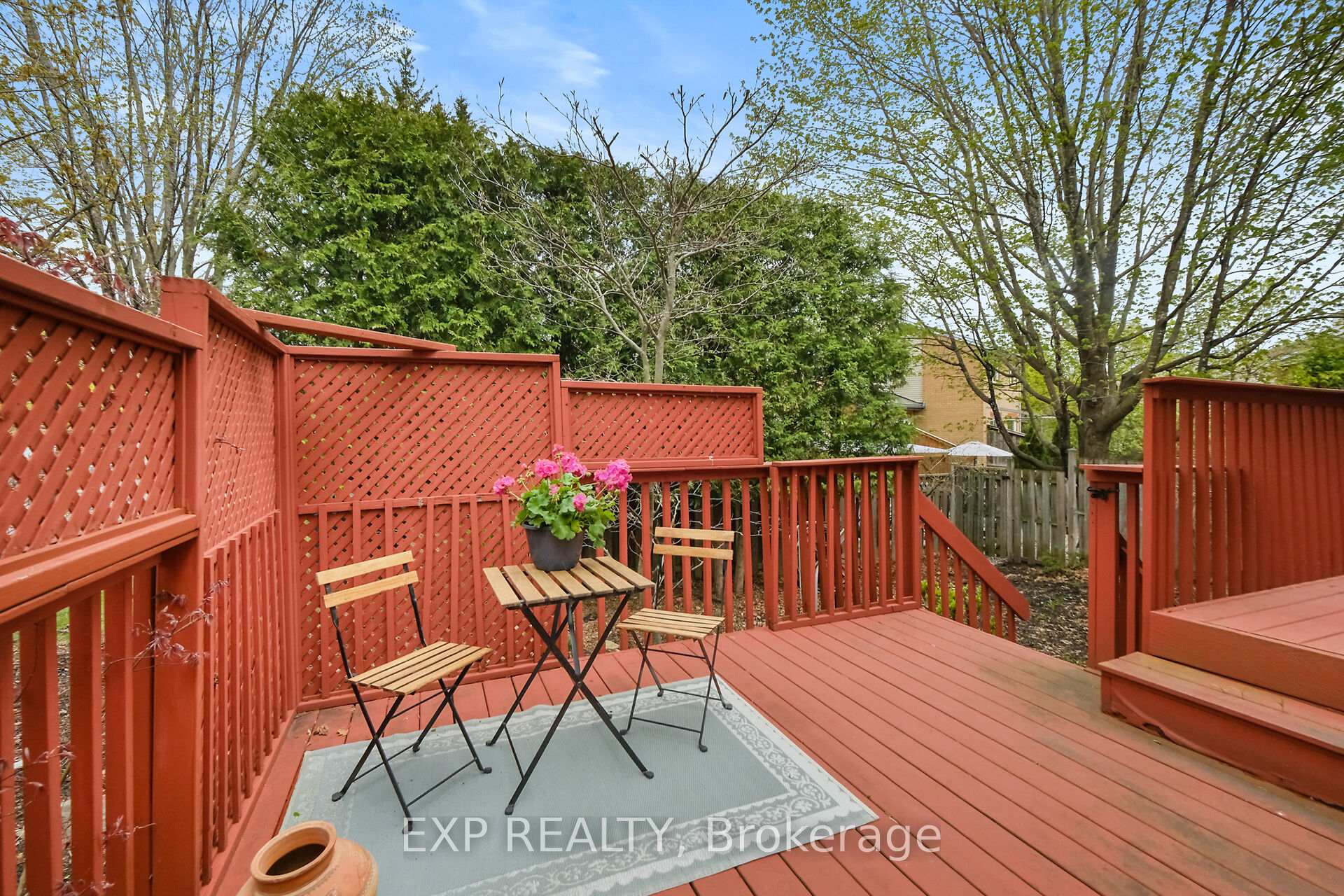 Photo 55 of 104 Dunbarton Court, Ottawa, Cardinal Glen — HOMEH