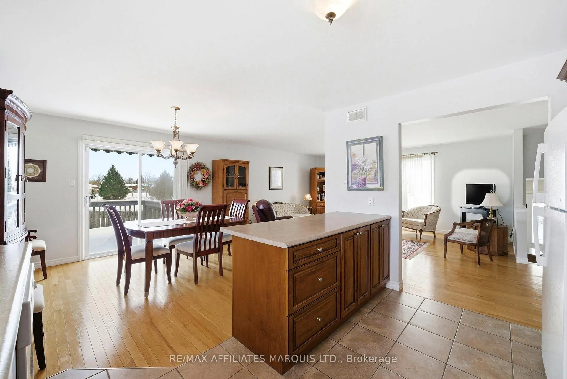 Photo 14 of 302 Emma Avenue, Cornwall — HOMEH