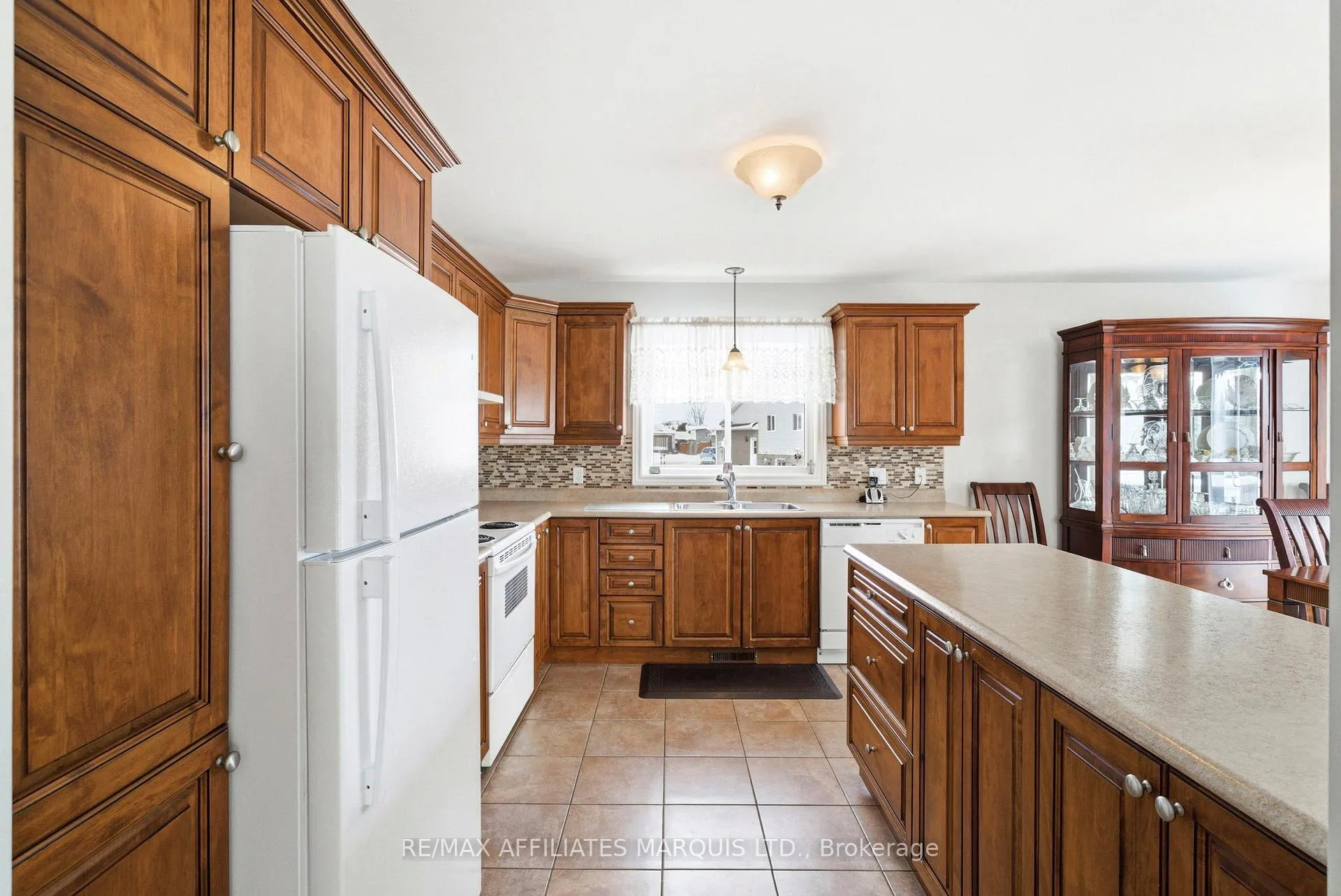 Photo 15 of 302 Emma Avenue, Cornwall — HOMEH