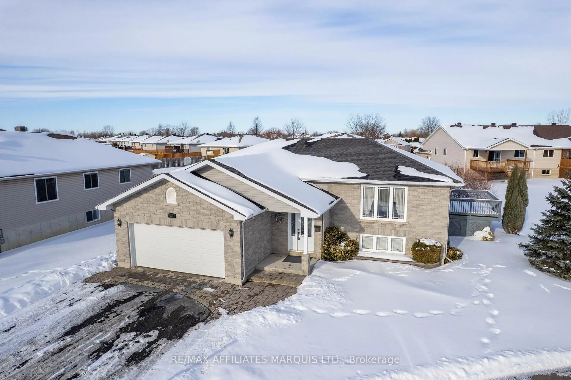 Photo 35 of 302 Emma Avenue, Cornwall — HOMEH