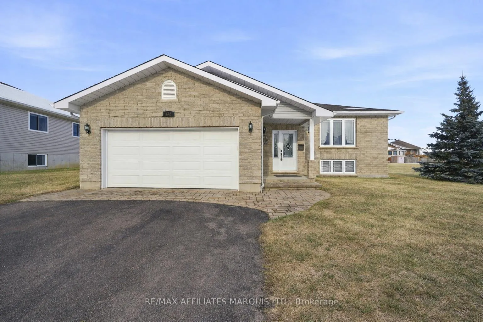Photo 1 of 302 Emma Avenue, Cornwall — HOMEH