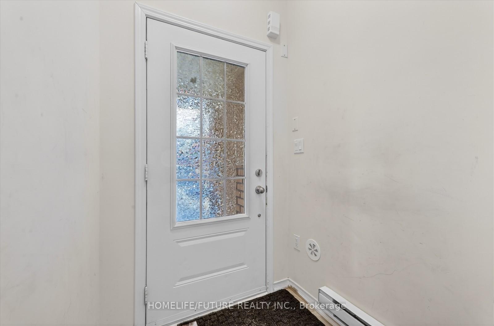 Photo 5 of Unit 92, 97 Danzatore Path, Oshawa, Windfields — HOMEH