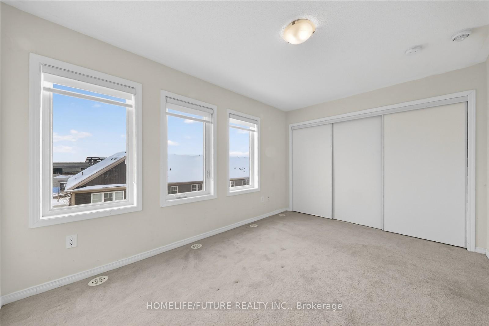 Photo 19 of Unit 92, 97 Danzatore Path, Oshawa, Windfields — HOMEH