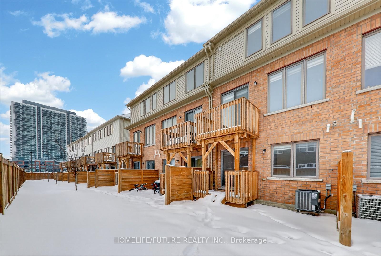Photo 34 of Unit 92, 97 Danzatore Path, Oshawa, Windfields — HOMEH