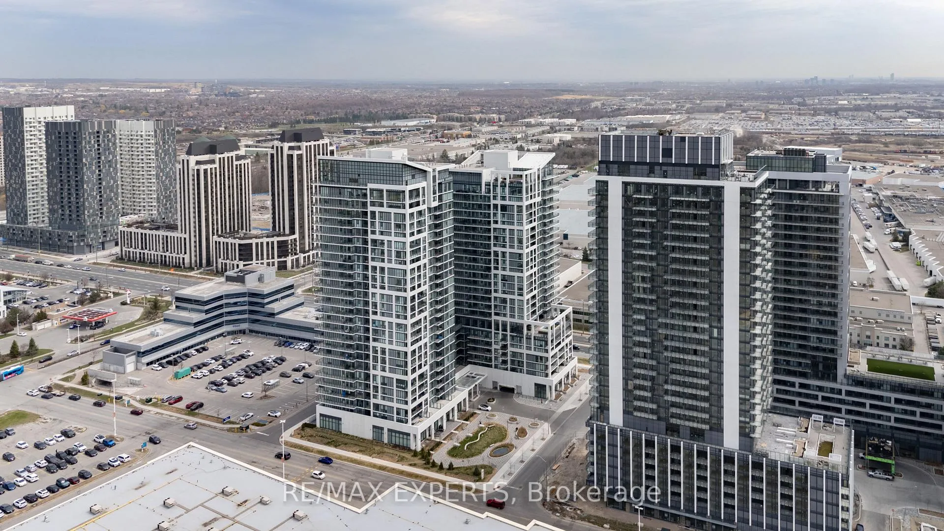 Photo 1 of Unit 1822, 9000 Jane Street, Vaughan, Concord — HOMEH
