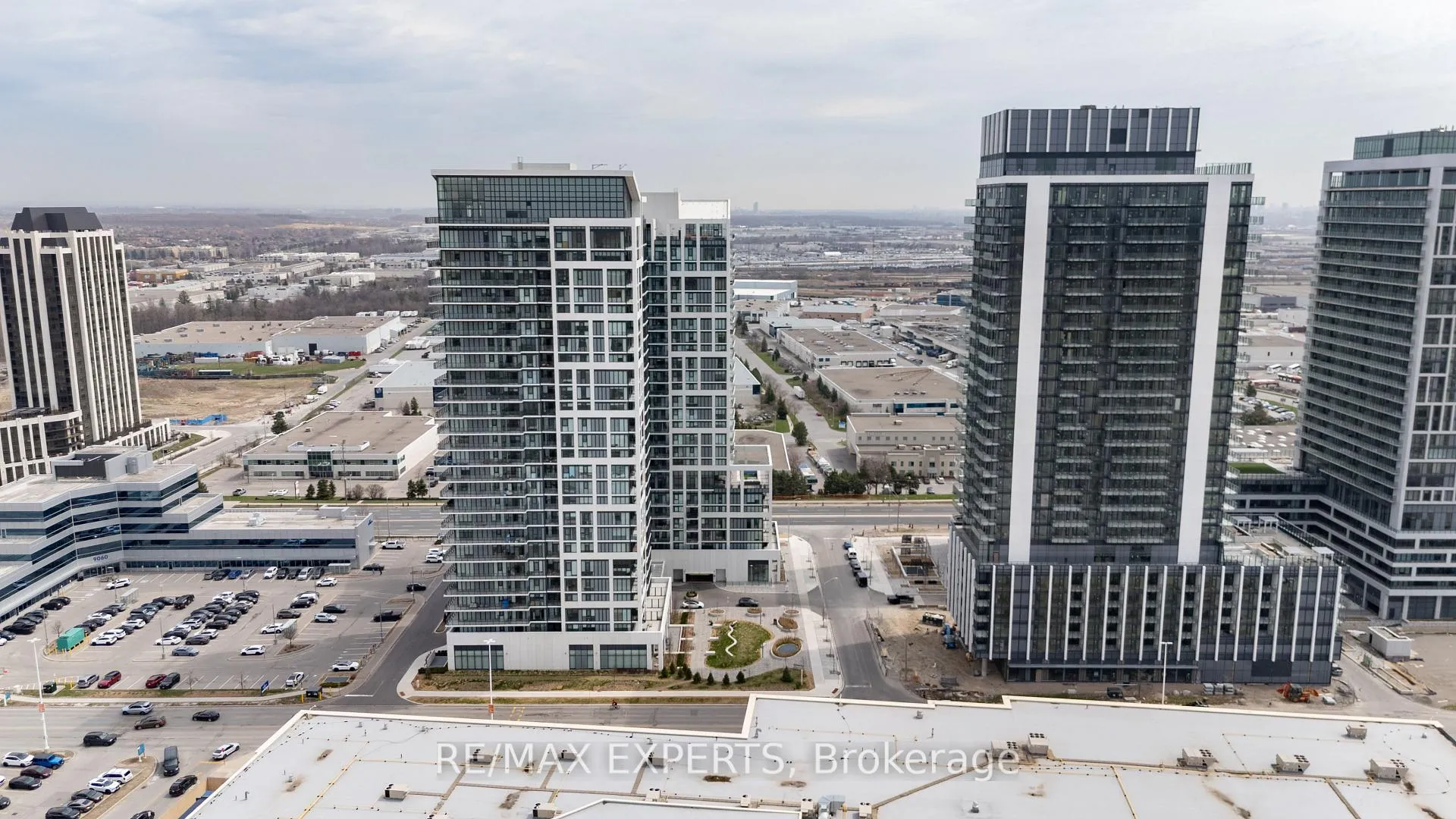 Photo 4 of Unit 1822, 9000 Jane Street, Vaughan, Concord — HOMEH