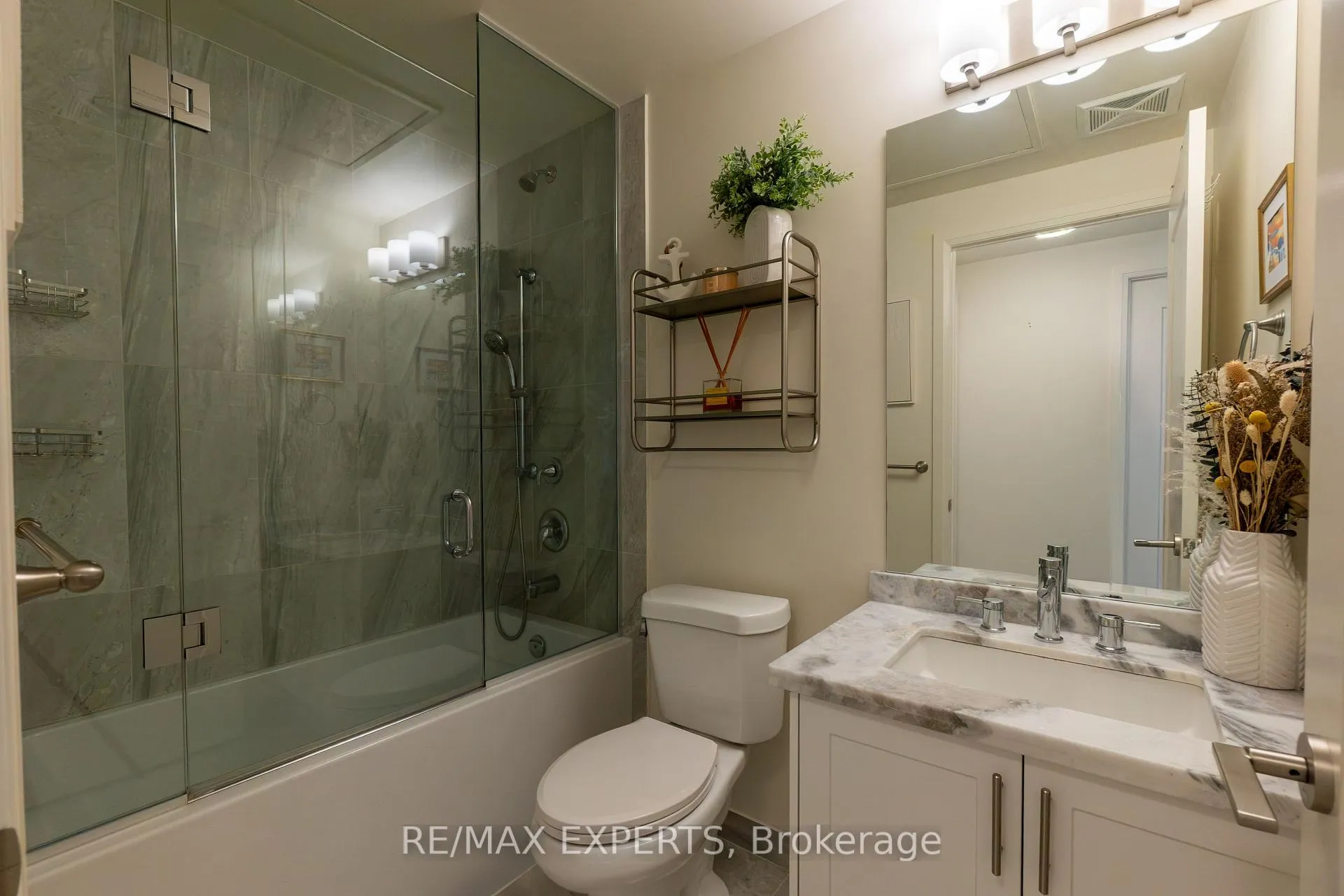 Photo 14 of Unit 1822, 9000 Jane Street, Vaughan, Concord — HOMEH