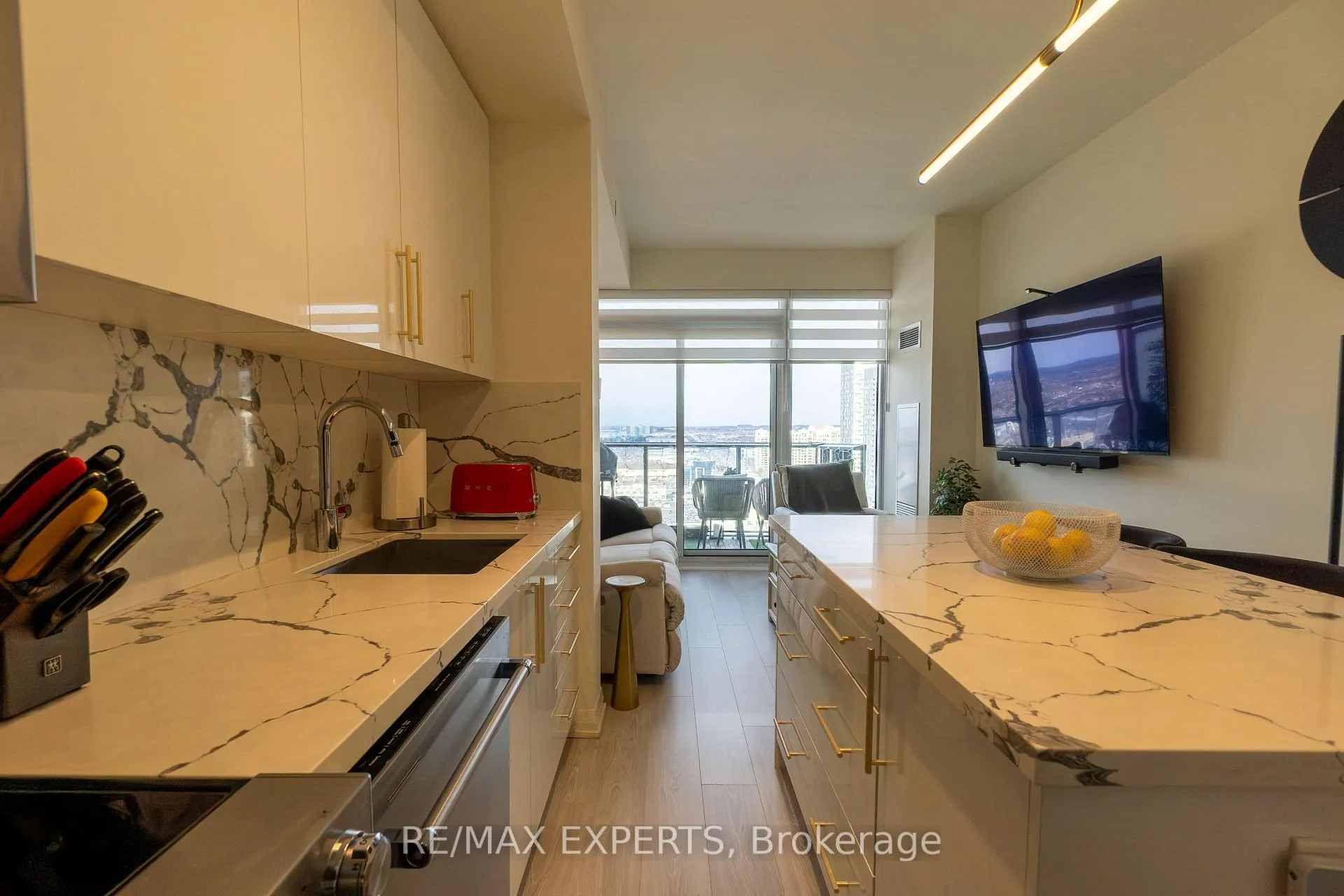 Photo 16 of Unit 1822, 9000 Jane Street, Vaughan, Concord — HOMEH