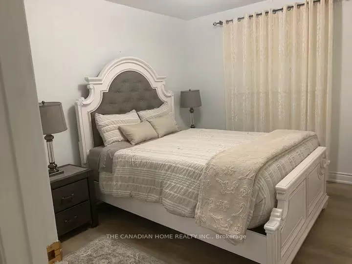 Photo 3 of 4041 Terrace Avenue, Niagara Falls, Downtown — HOMEH