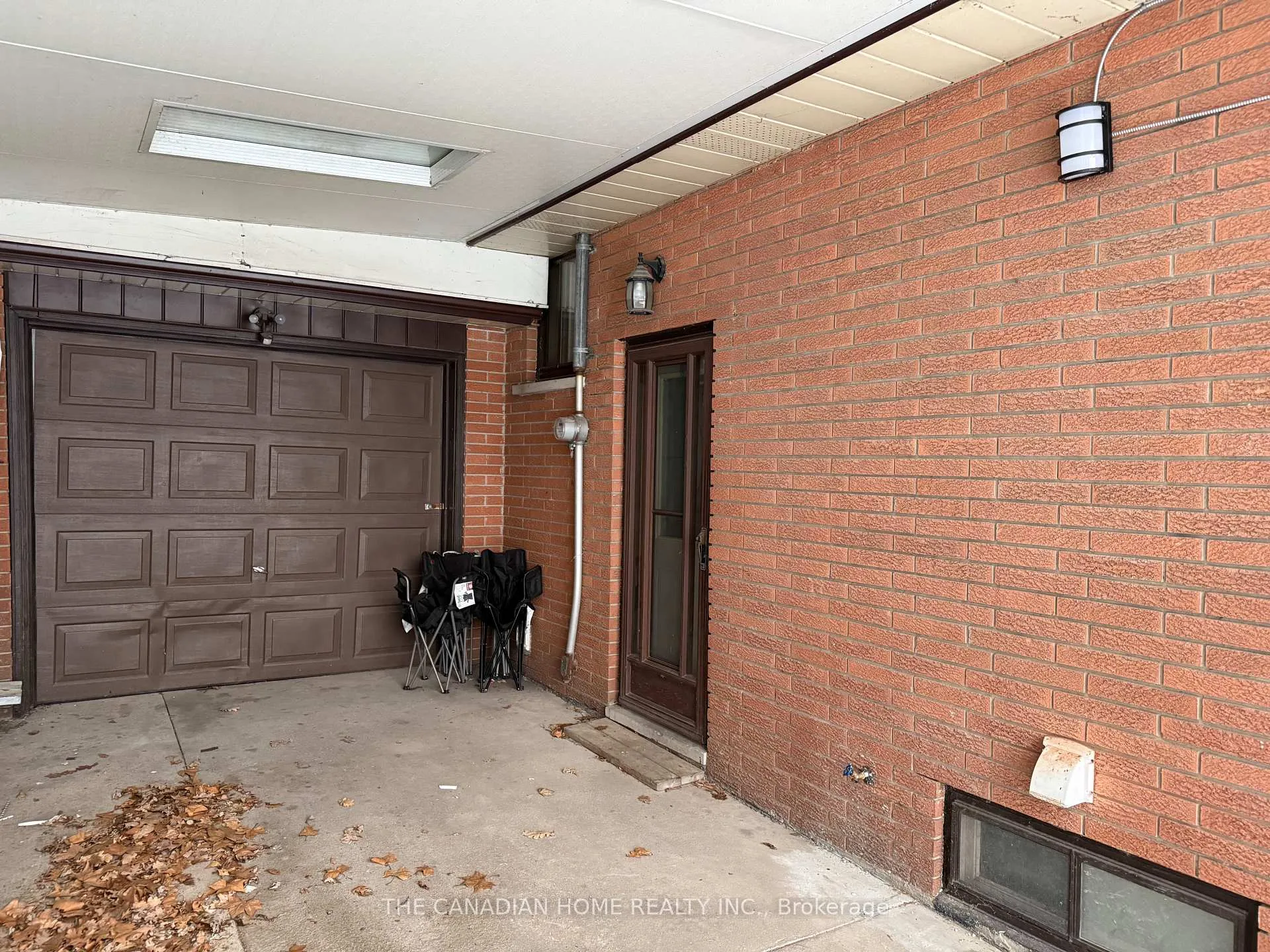 Photo 10 of 4041 Terrace Avenue, Niagara Falls, Downtown — HOMEH