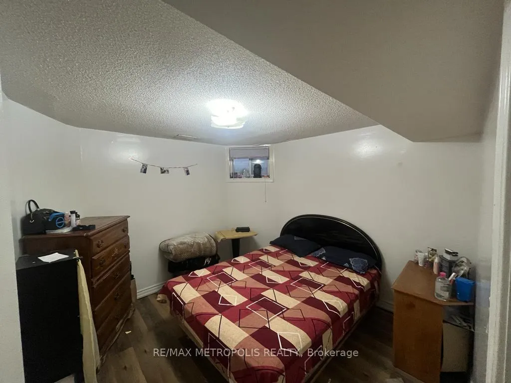 Photo 4 of Unit Basement 1, 2 Mayflower Drive, Markham, Milliken Mills East — HOMEH