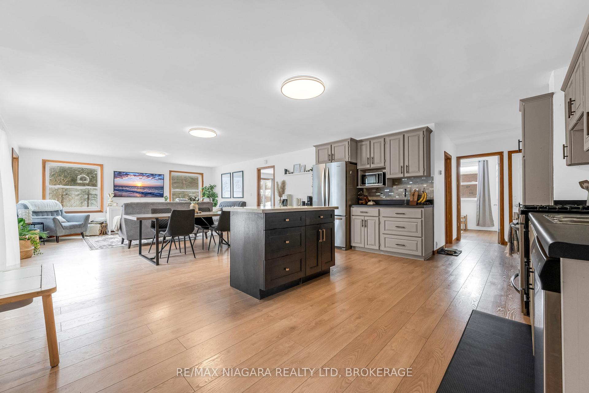 Photo 6 of 1170 Broad Street E, Haldimand, Dunnville — HOMEH