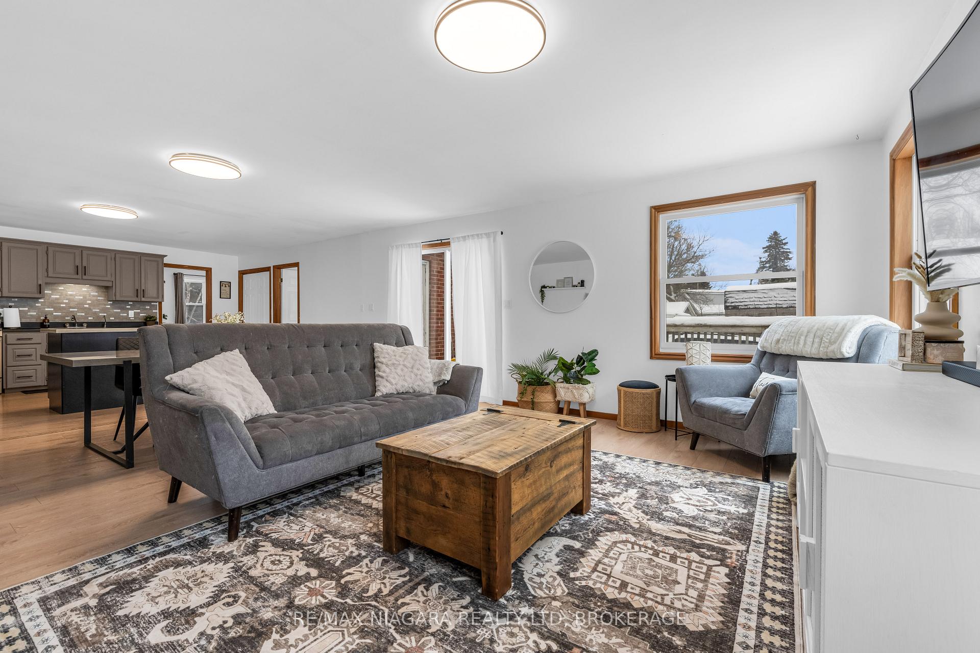 Photo 14 of 1170 Broad Street E, Haldimand, Dunnville — HOMEH