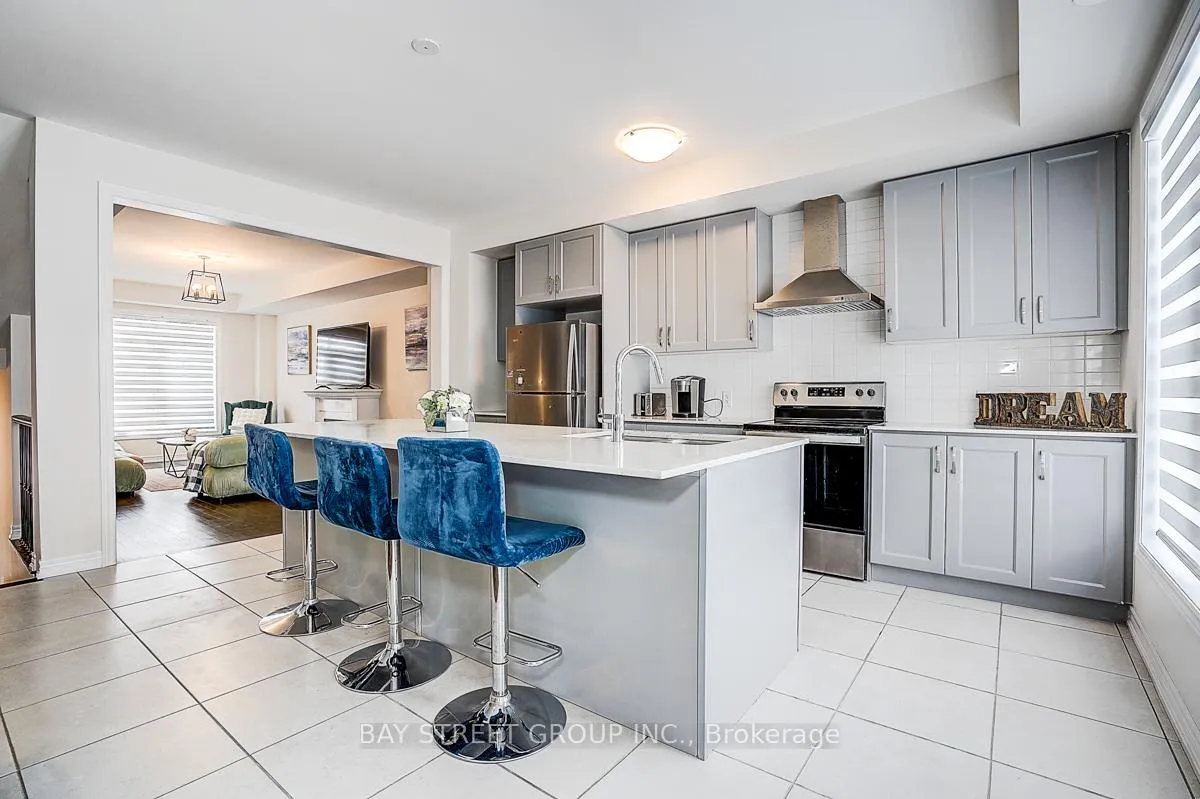 Photo 18 of 19 Morrison Crescent, Whitby, Rural Whitby — HOMEH