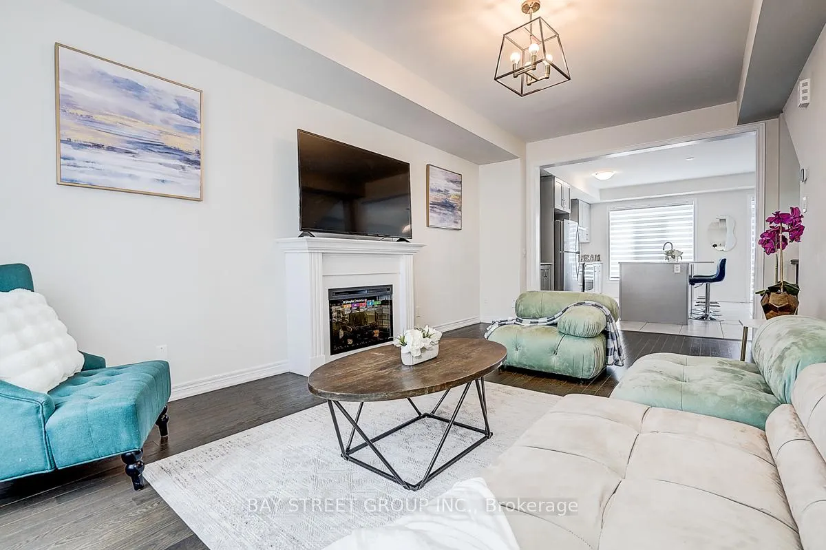 Photo 25 of 19 Morrison Crescent, Whitby, Rural Whitby — HOMEH