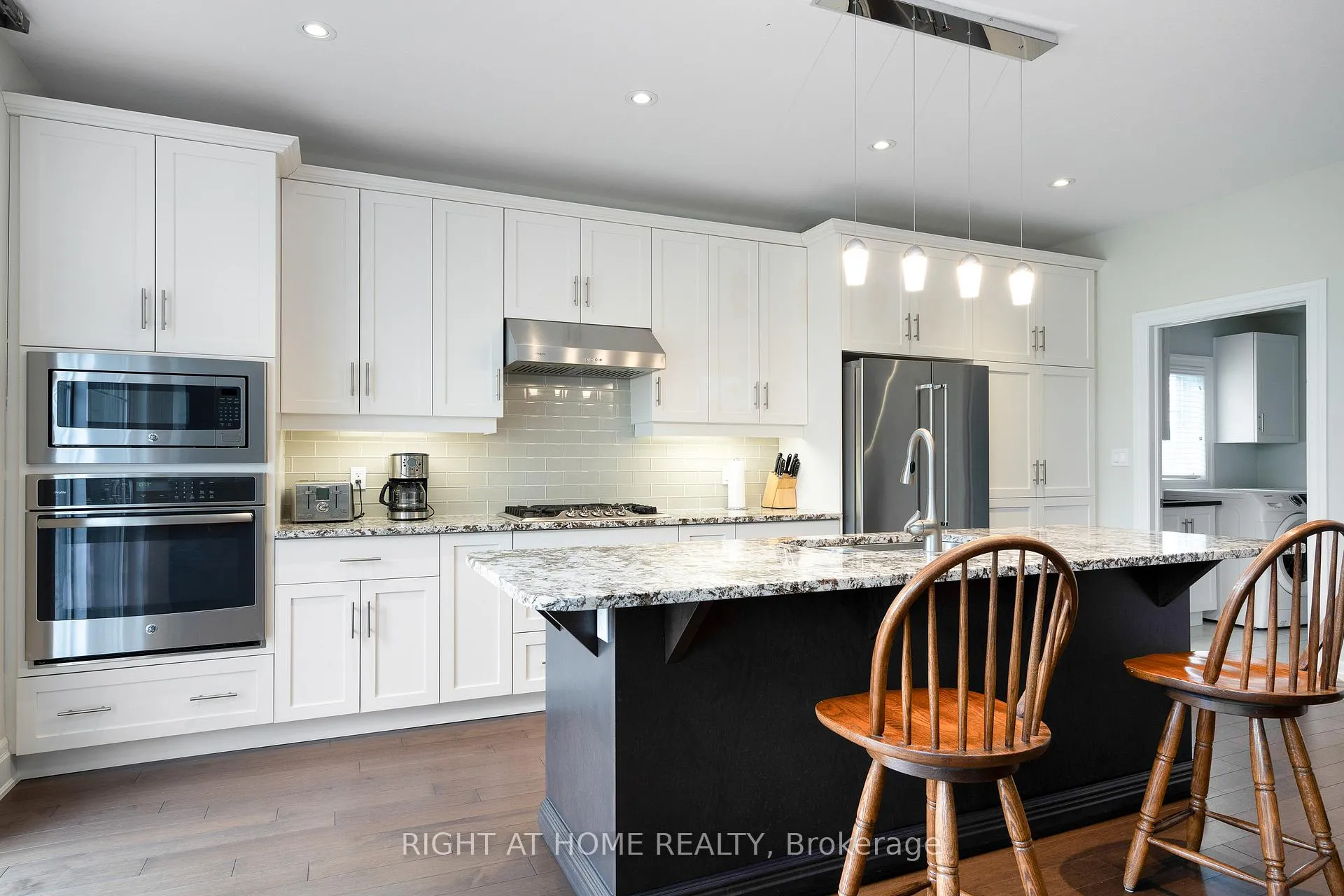 Photo 10 of 124 West Ridge Drive, Blue Mountains — HOMEH
