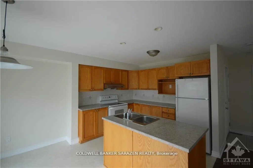 Photo 5 of 252 Moss Grove Street, Ottawa, Barrhaven - Strandherd — HOMEH