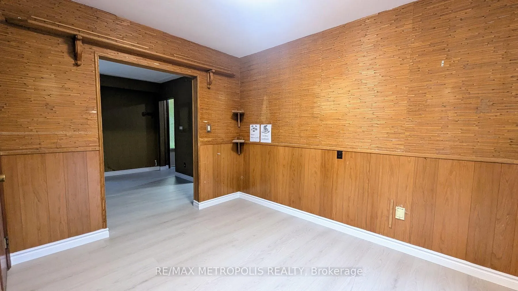 Photo 12 of 83 Longwood Drive, Waterloo, Lakeshore Village — HOMEH