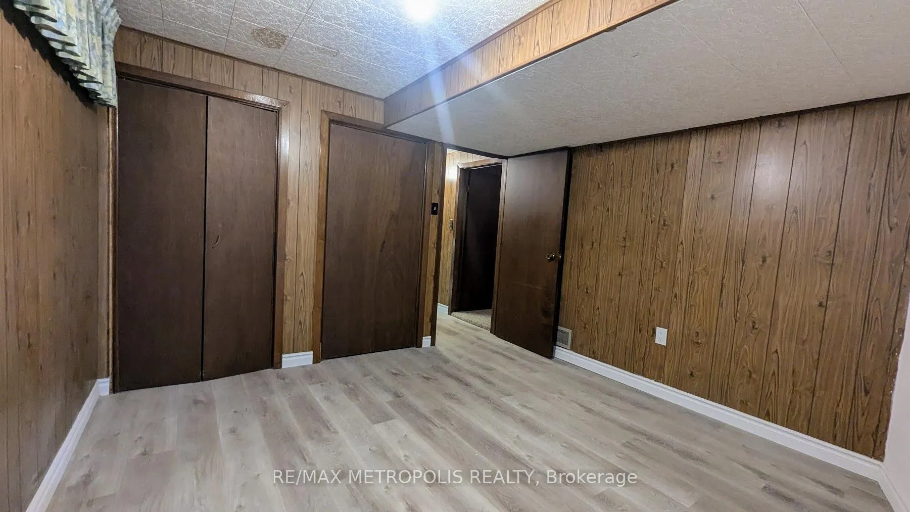 Photo 23 of 83 Longwood Drive, Waterloo, Lakeshore Village — HOMEH
