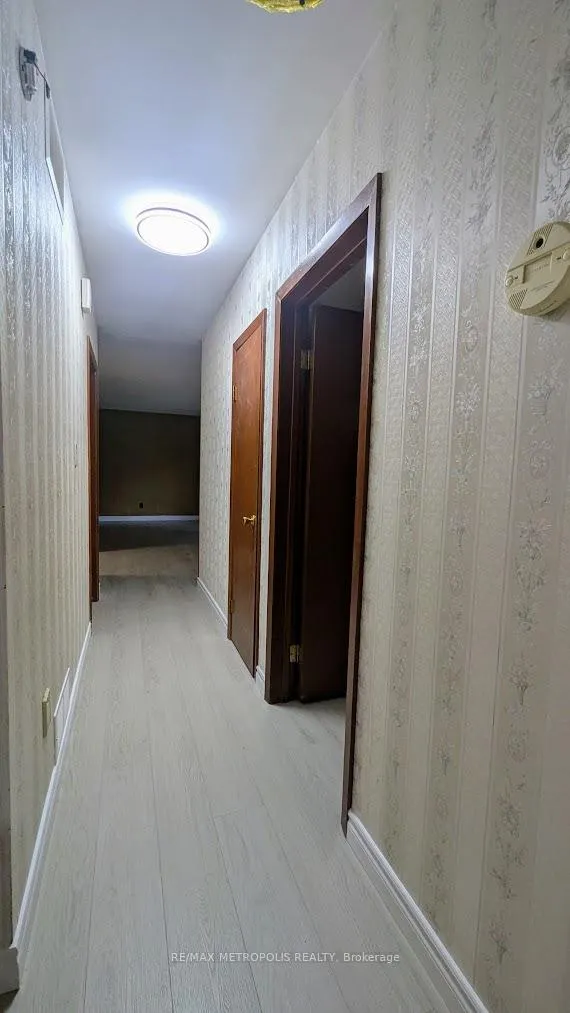 Photo 31 of 83 Longwood Drive, Waterloo, Lakeshore Village — HOMEH