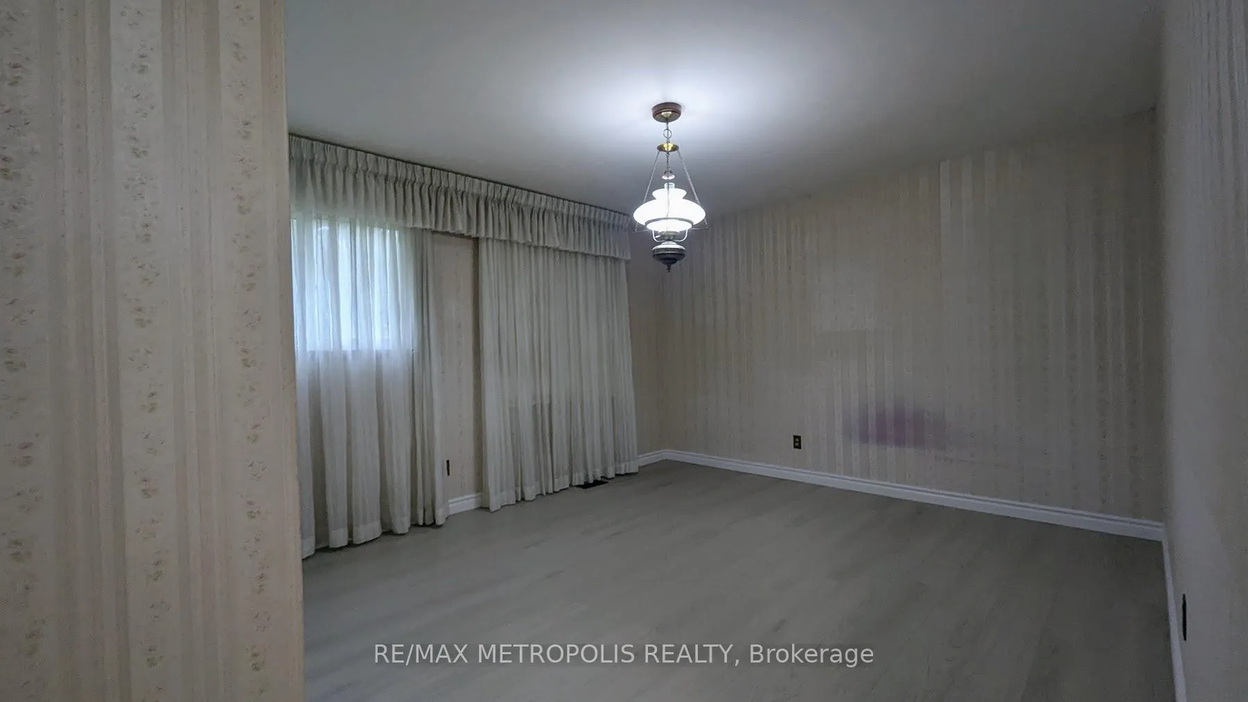 Photo 32 of 83 Longwood Drive, Waterloo, Lakeshore Village — HOMEH