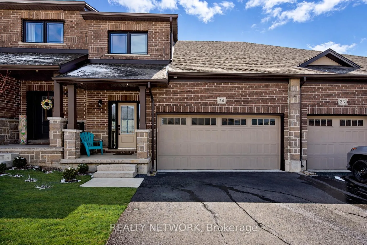 Photo 1 of 24 Tamarack Way, Norfolk, Simcoe — HOMEH