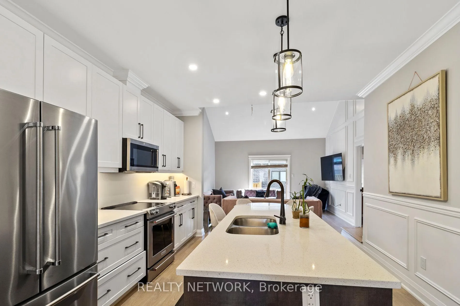 Photo 7 of 24 Tamarack Way, Norfolk, Simcoe — HOMEH