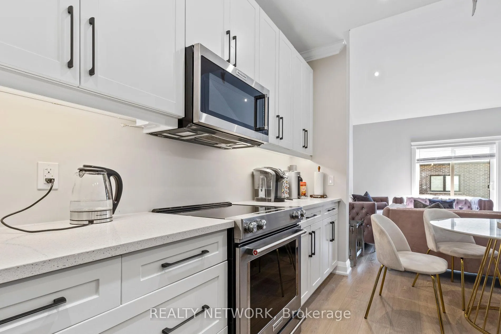 Photo 9 of 24 Tamarack Way, Norfolk, Simcoe — HOMEH