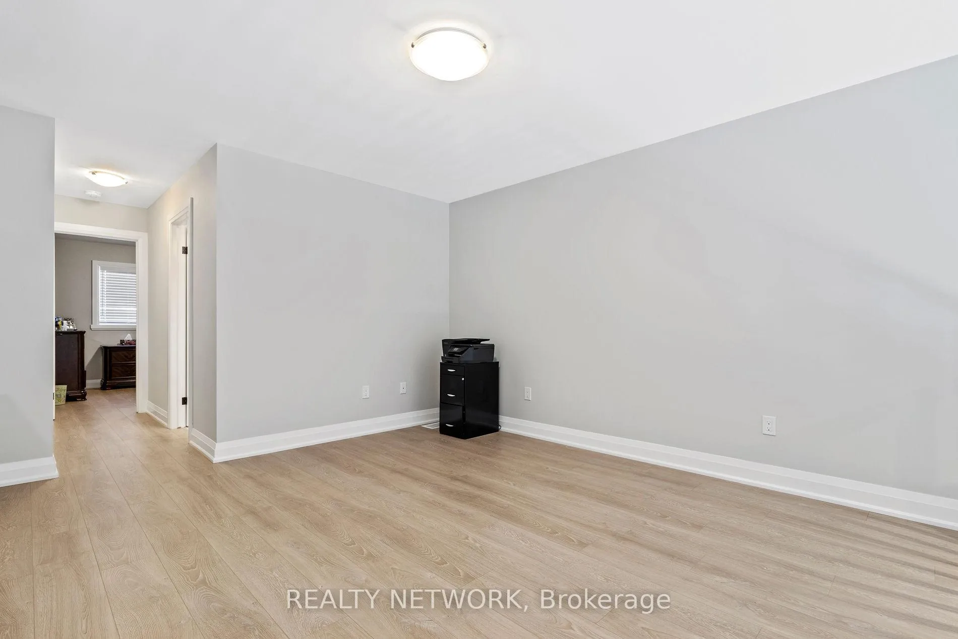 Photo 21 of 24 Tamarack Way, Norfolk, Simcoe — HOMEH
