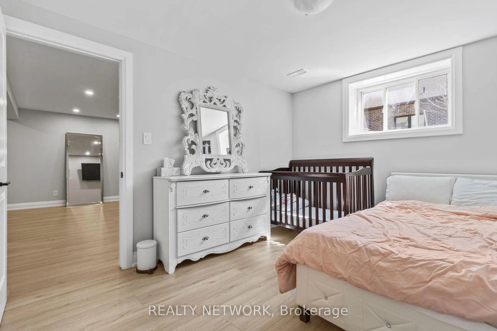 Photo 32 of 24 Tamarack Way, Norfolk, Simcoe — HOMEH