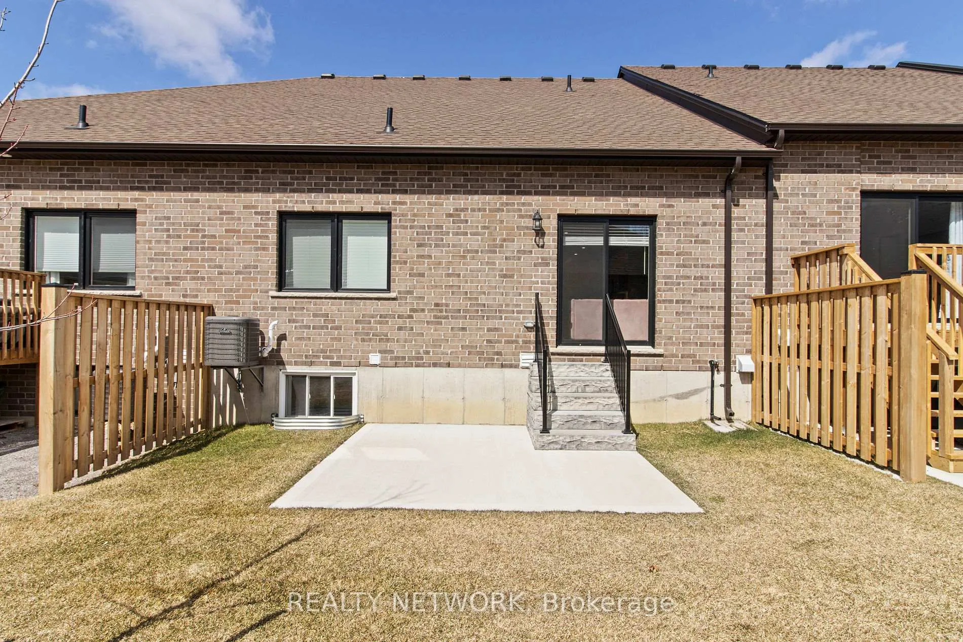 Photo 44 of 24 Tamarack Way, Norfolk, Simcoe — HOMEH