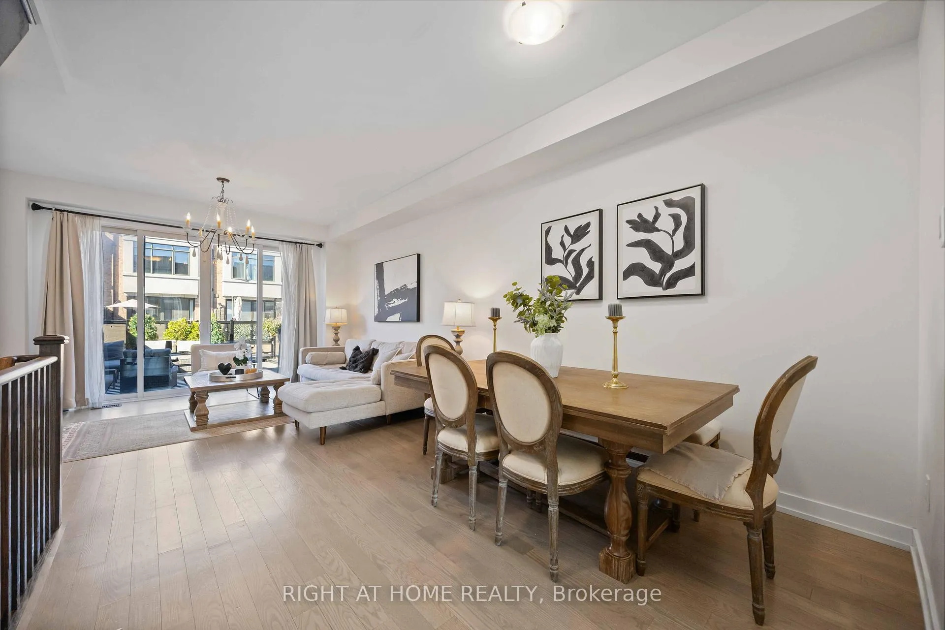 Photo 7 of 50 Troon Avenue, Vaughan, Rural Vaughan — HOMEH