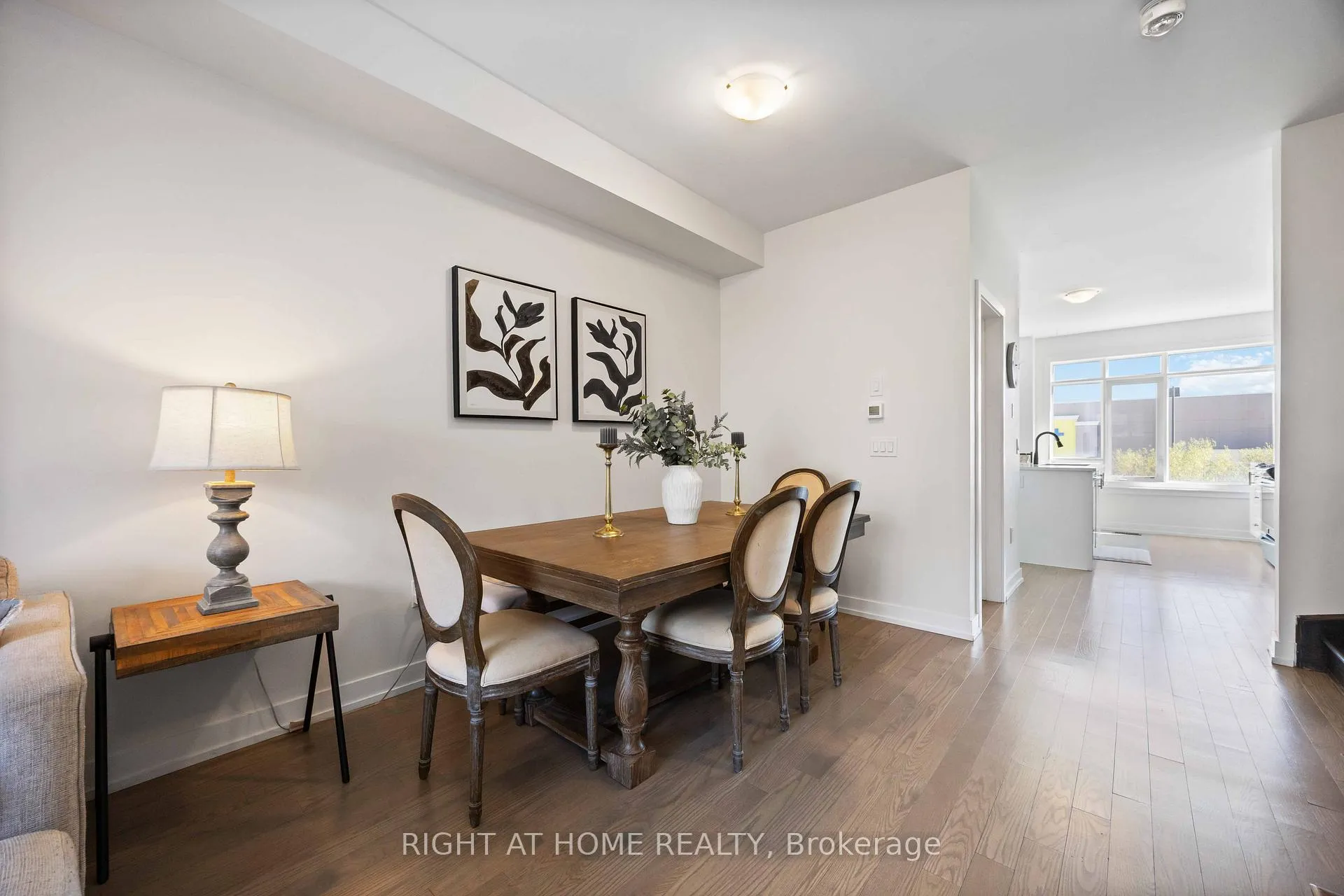 Photo 8 of 50 Troon Avenue, Vaughan, Rural Vaughan — HOMEH