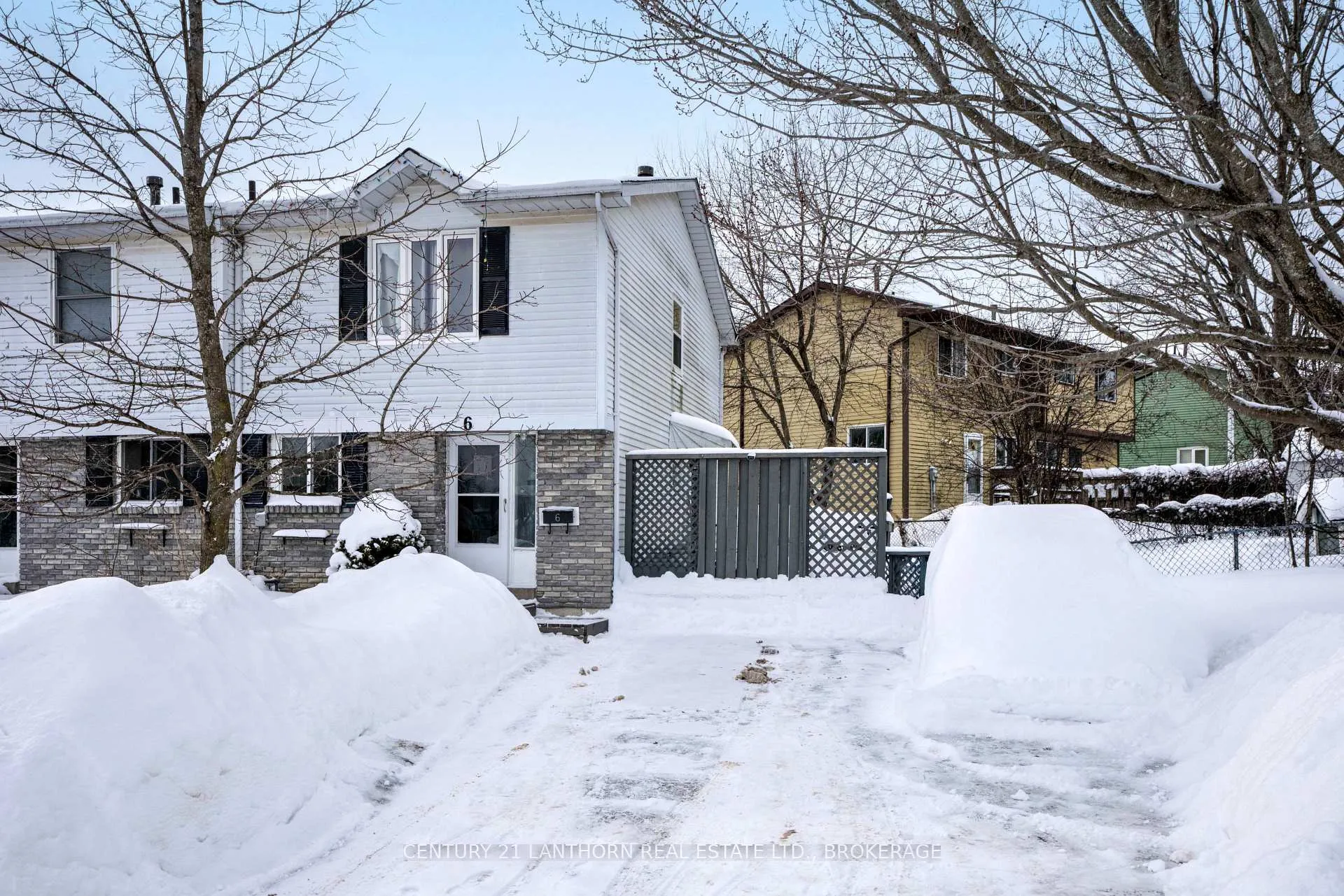 Photo of 6 Woodstone Crescent