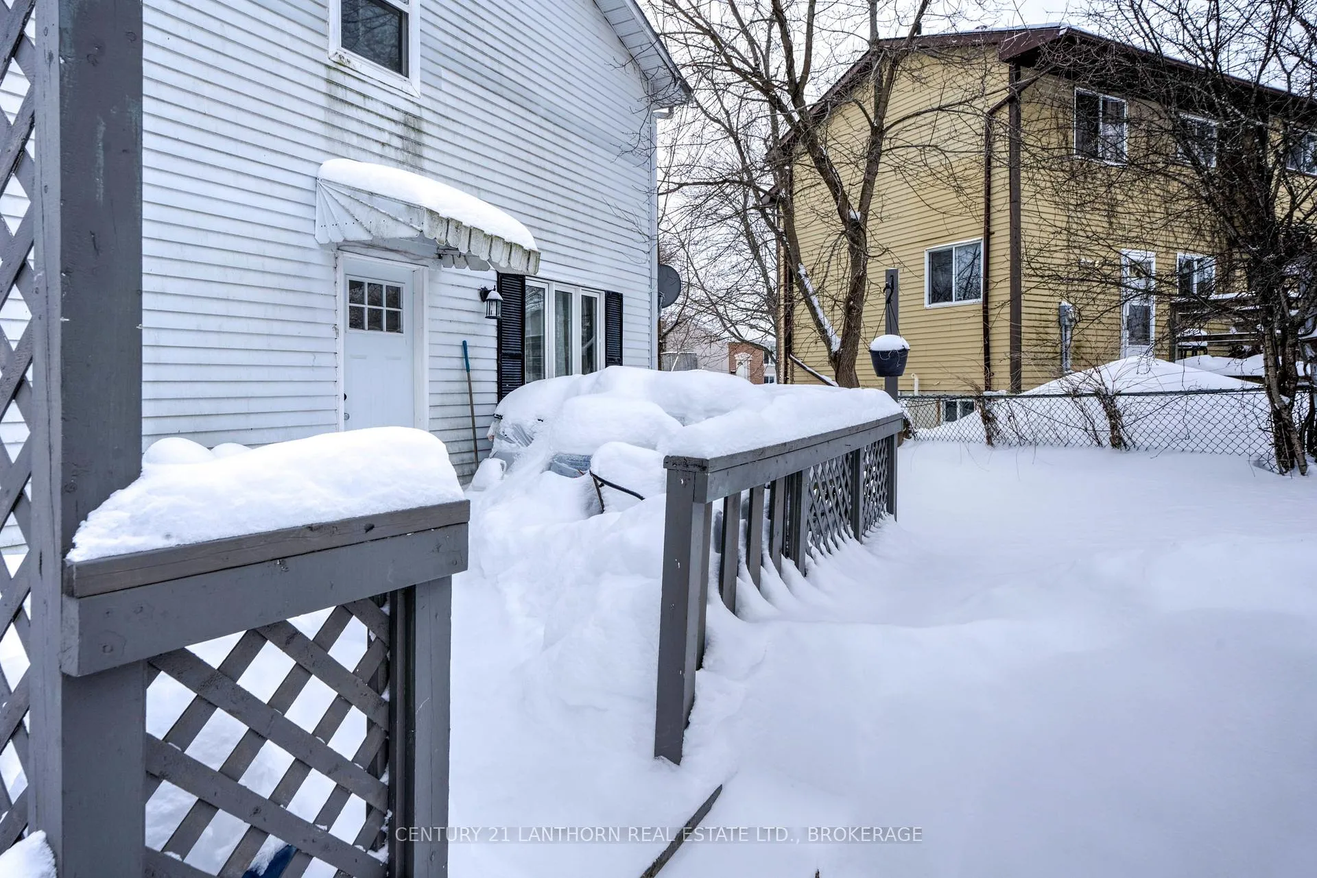 Photo 3 of 6 Woodstone Crescent, Kingston, Central City West — HOMEH