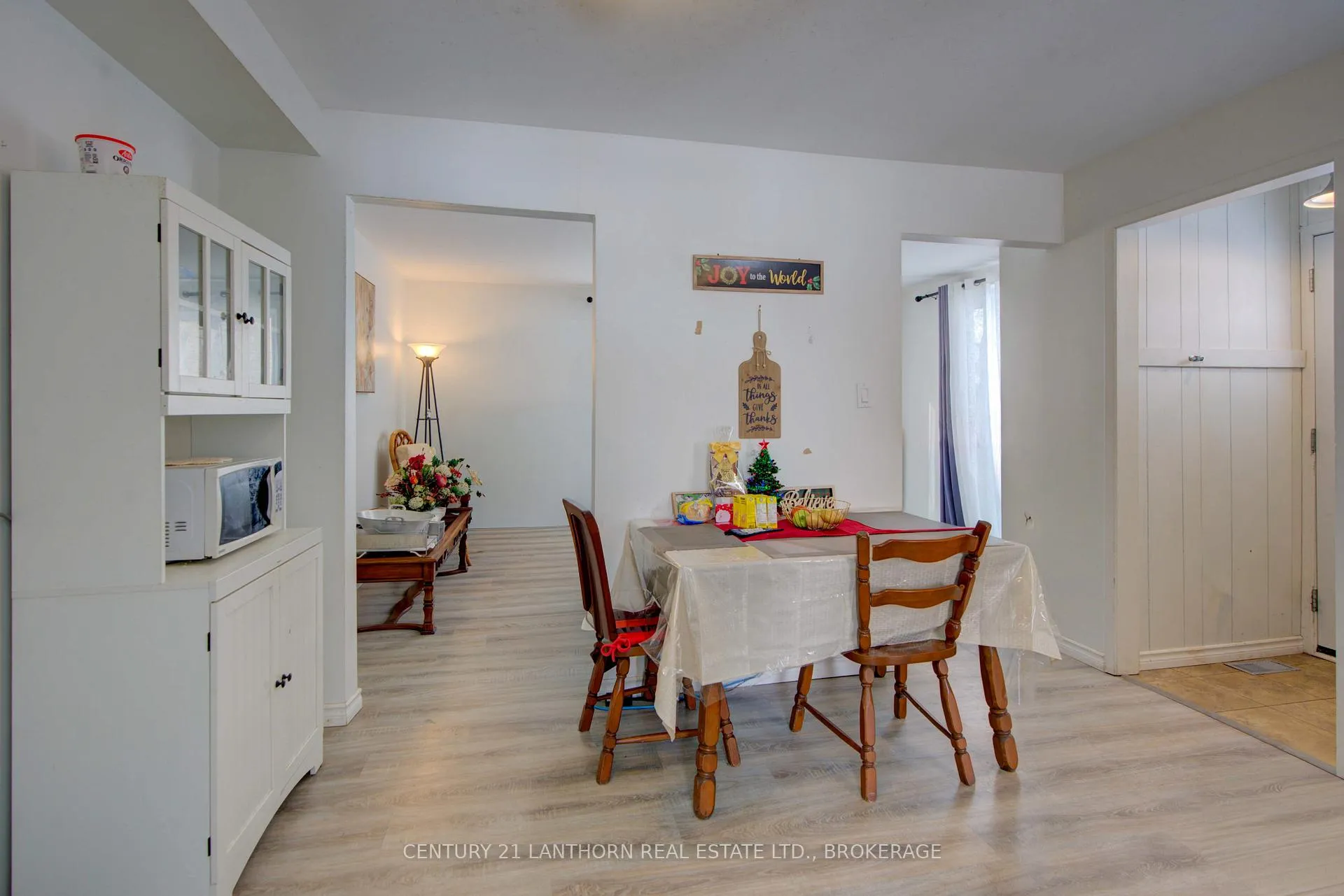 Photo 13 of 6 Woodstone Crescent, Kingston, Central City West — HOMEH