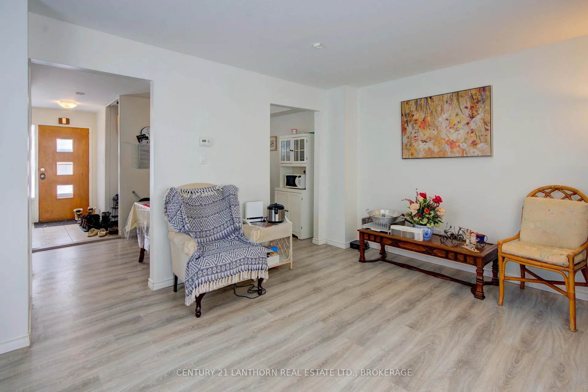 Photo 15 of 6 Woodstone Crescent, Kingston, Central City West — HOMEH