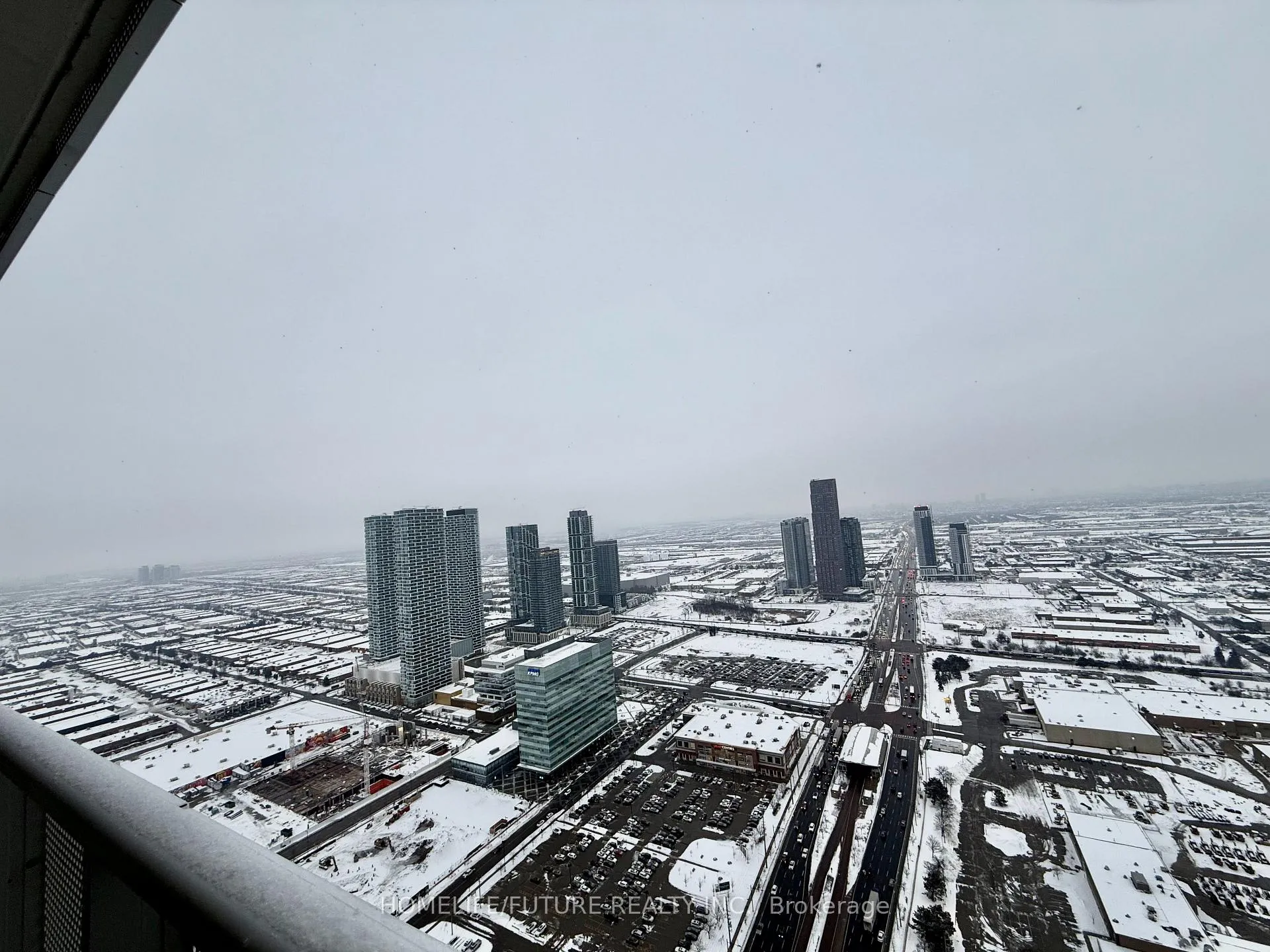 Photo 7 of Unit 5708, 8 Interchange Way, Vaughan, Vaughan Corporate Centre — HOMEH