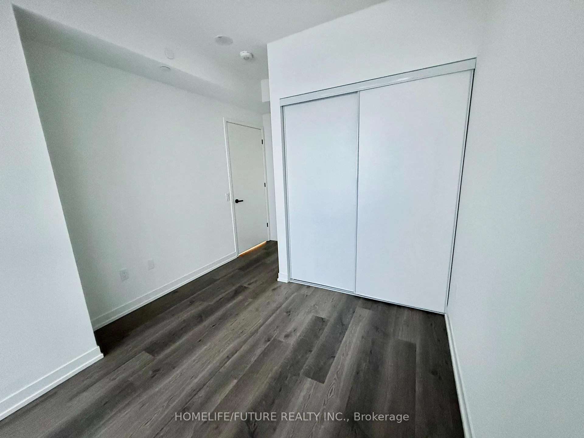 Photo 10 of Unit 5708, 8 Interchange Way, Vaughan, Vaughan Corporate Centre — HOMEH