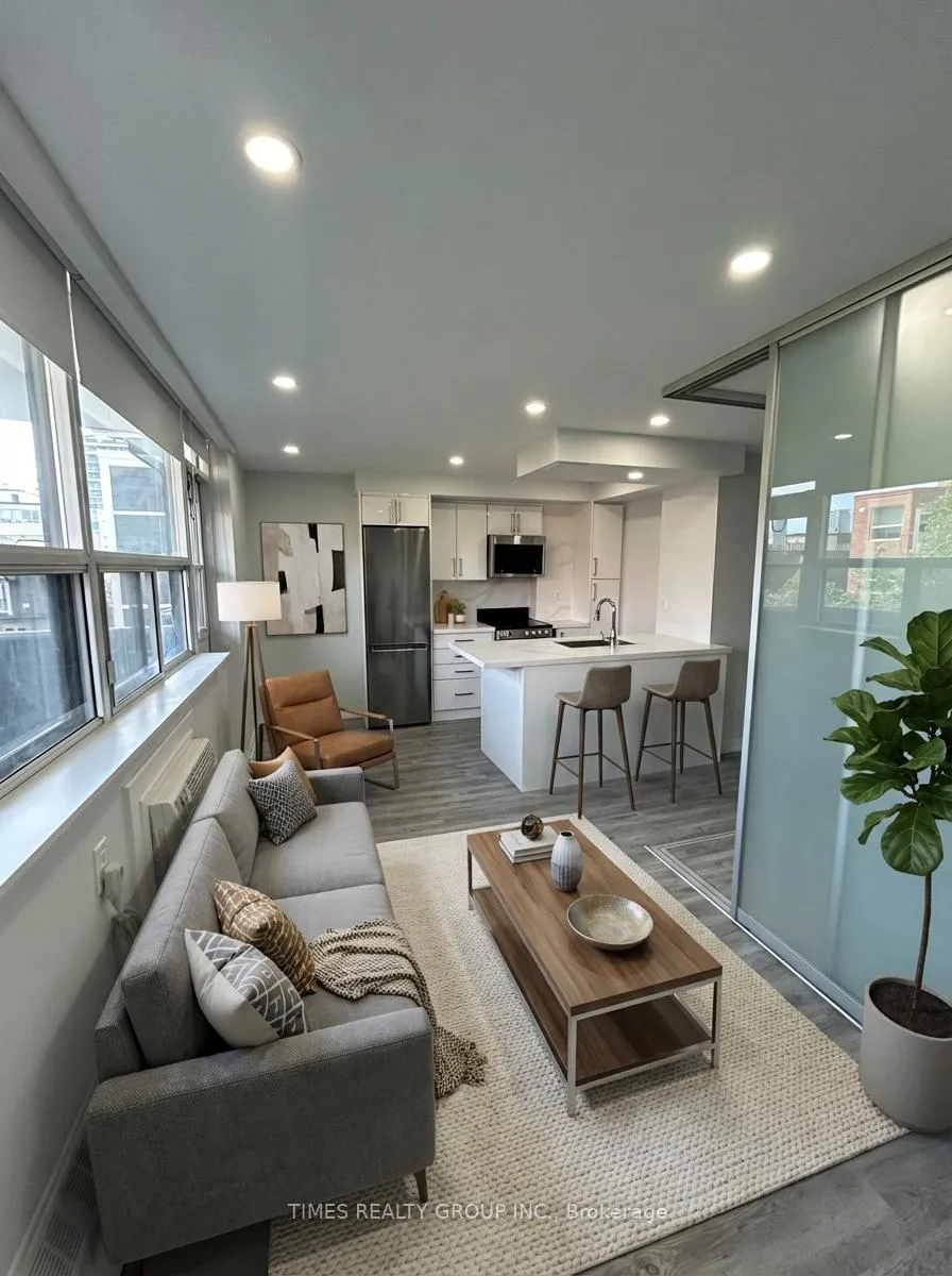 Front of Unit 1004, 15 Walmer Road