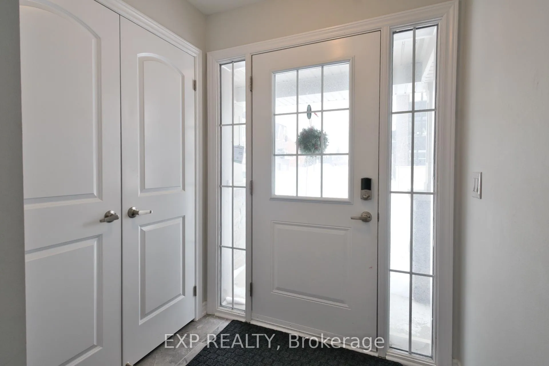 Photo 4 of 64 Guardhouse Crescent, Markham, Angus Glen — HOMEH