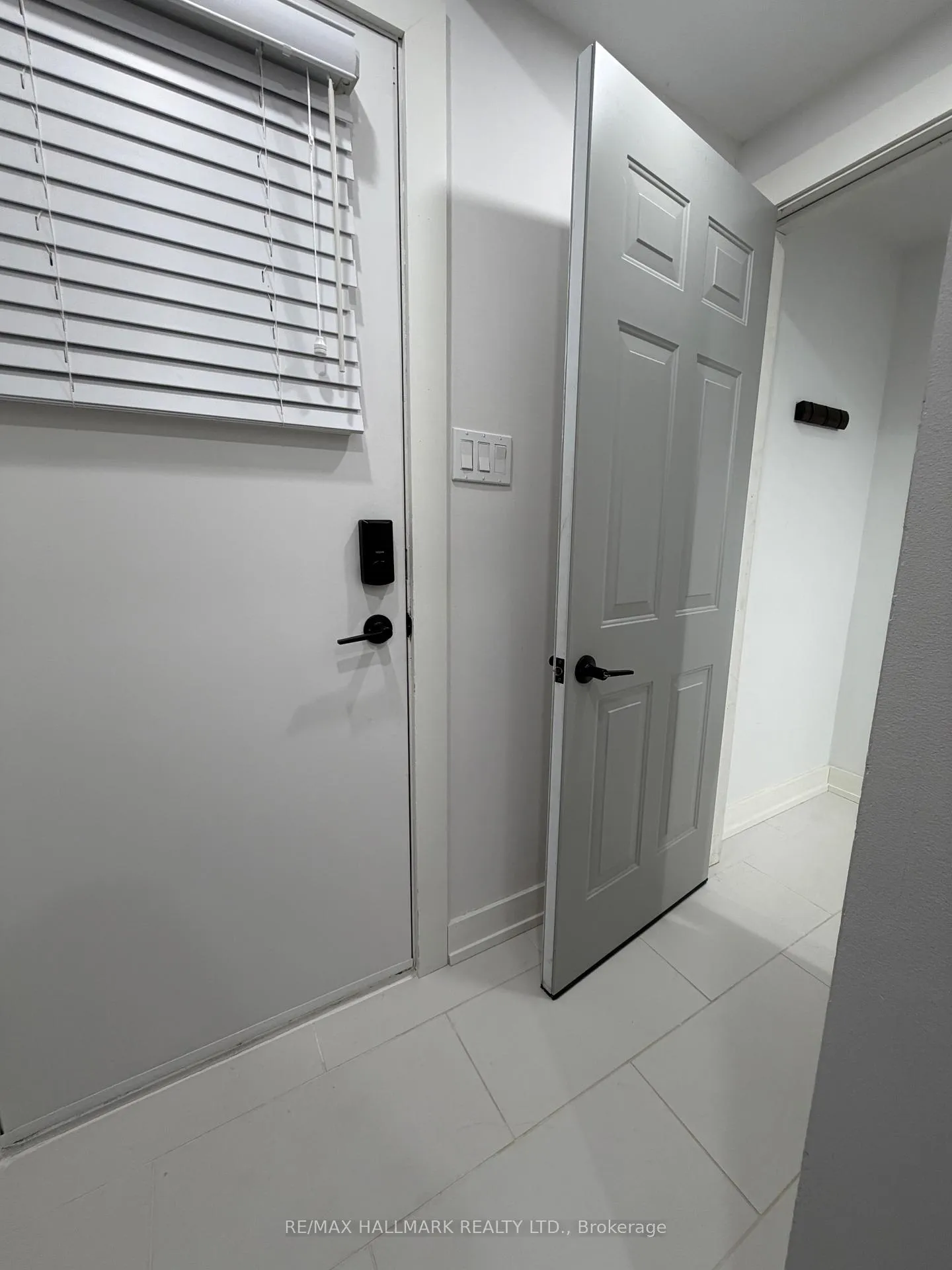 Photo 2 of 1211 Bridge Gate (Basement) Crescent, Pickering, Liverpool — HOMEH