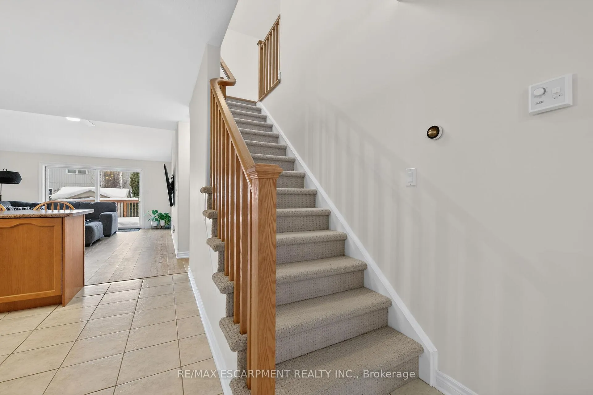 Photo 20 of 9 Chicory Crescent, St. Catharines, Haig — HOMEH